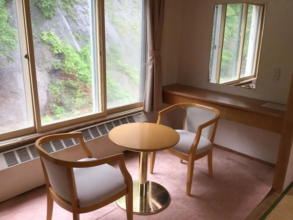 Ryokan Tenninkaku Hotel NakaNakafurano
